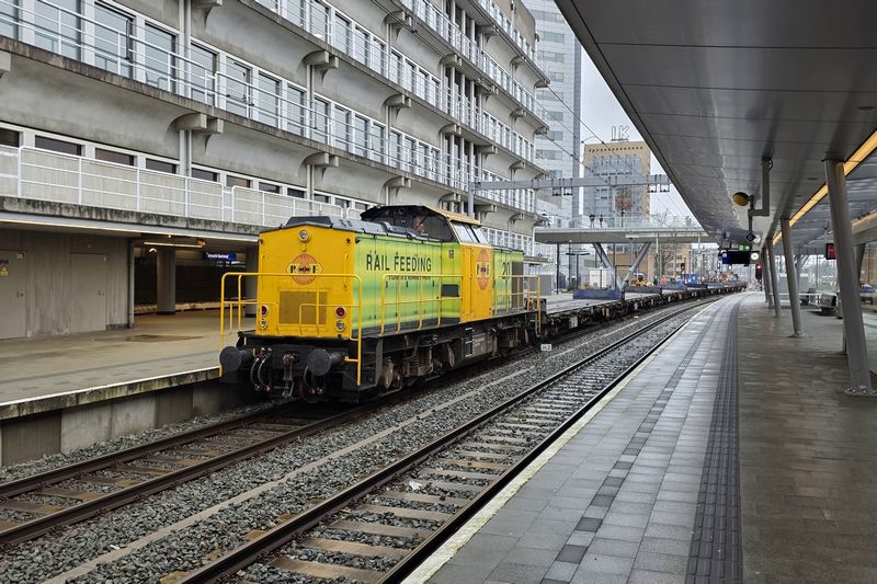 Werkzaamheden aan verbreding perron Utrecht Centraal